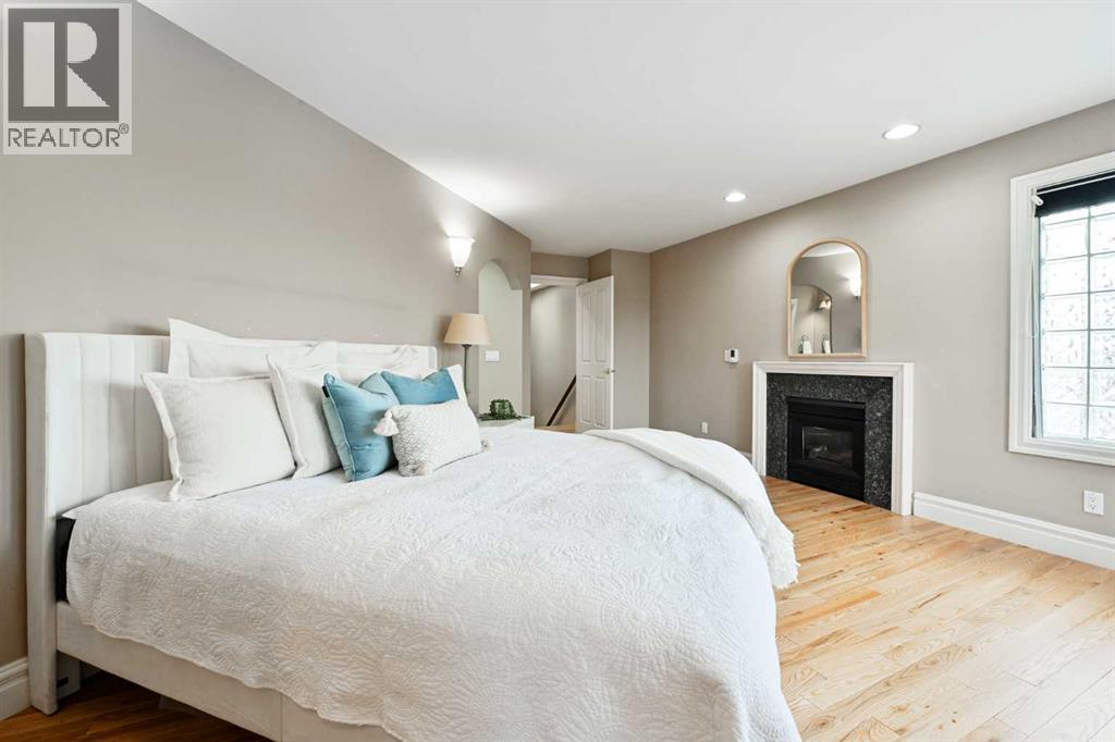 Single Family House for Sale in  A Street SW Parkhill Calgary 