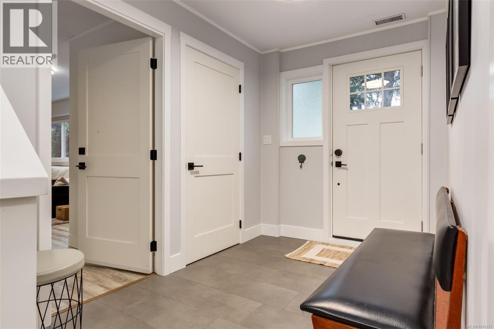 2445 Holyrood Dr, Nanaimo