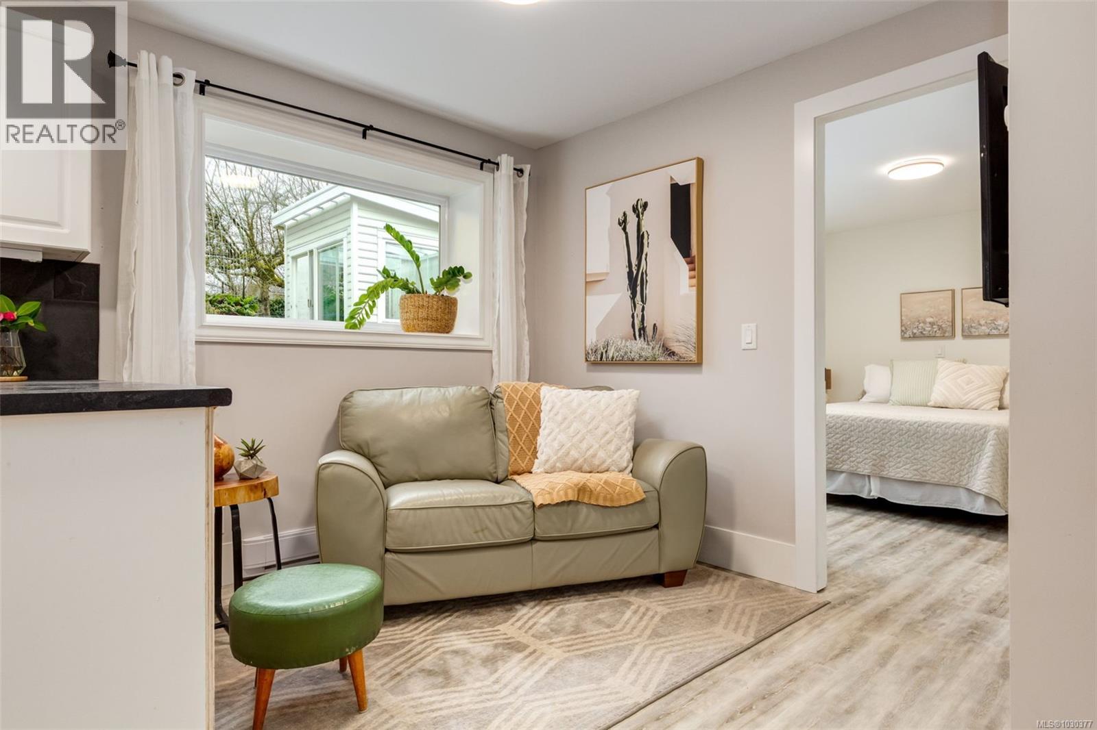 2445 Holyrood Dr, Nanaimo