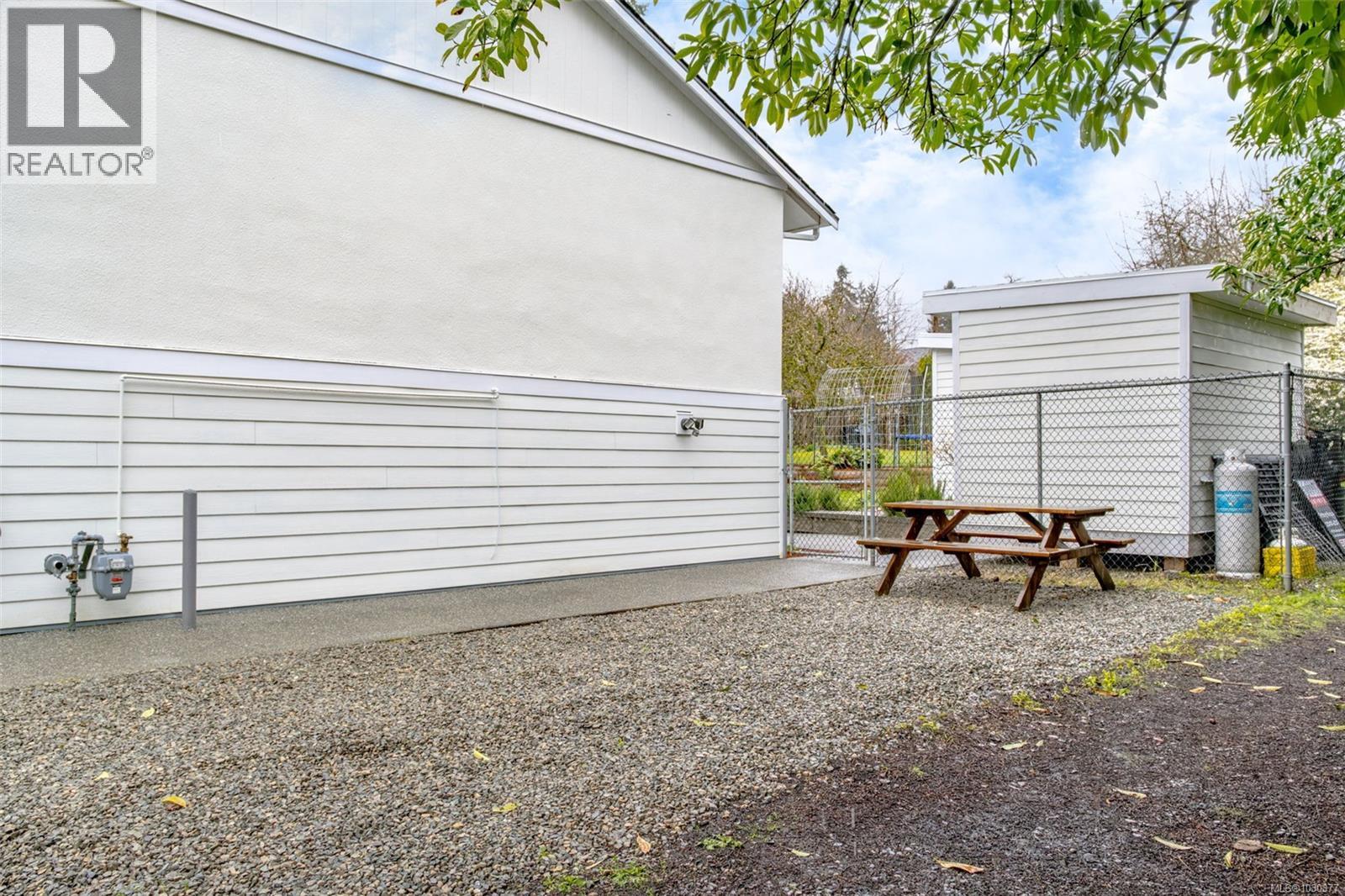 2445 Holyrood Dr, Nanaimo