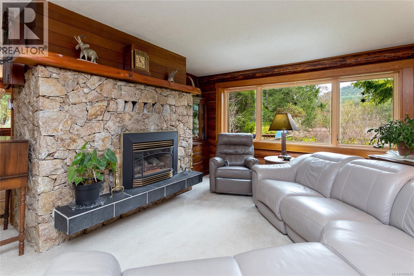 5230 Munn Rd, Highlands