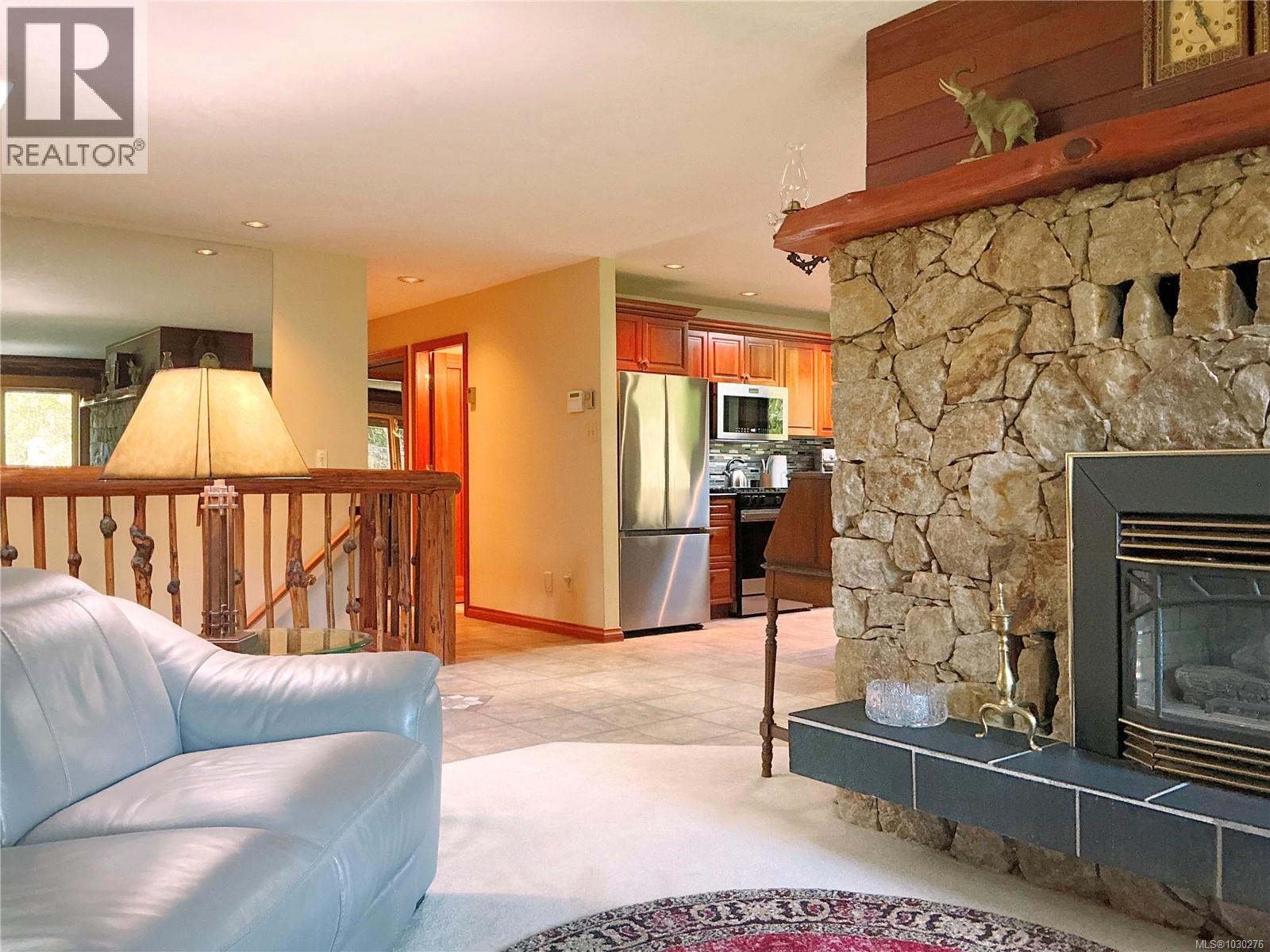 5230 Munn Rd, Highlands