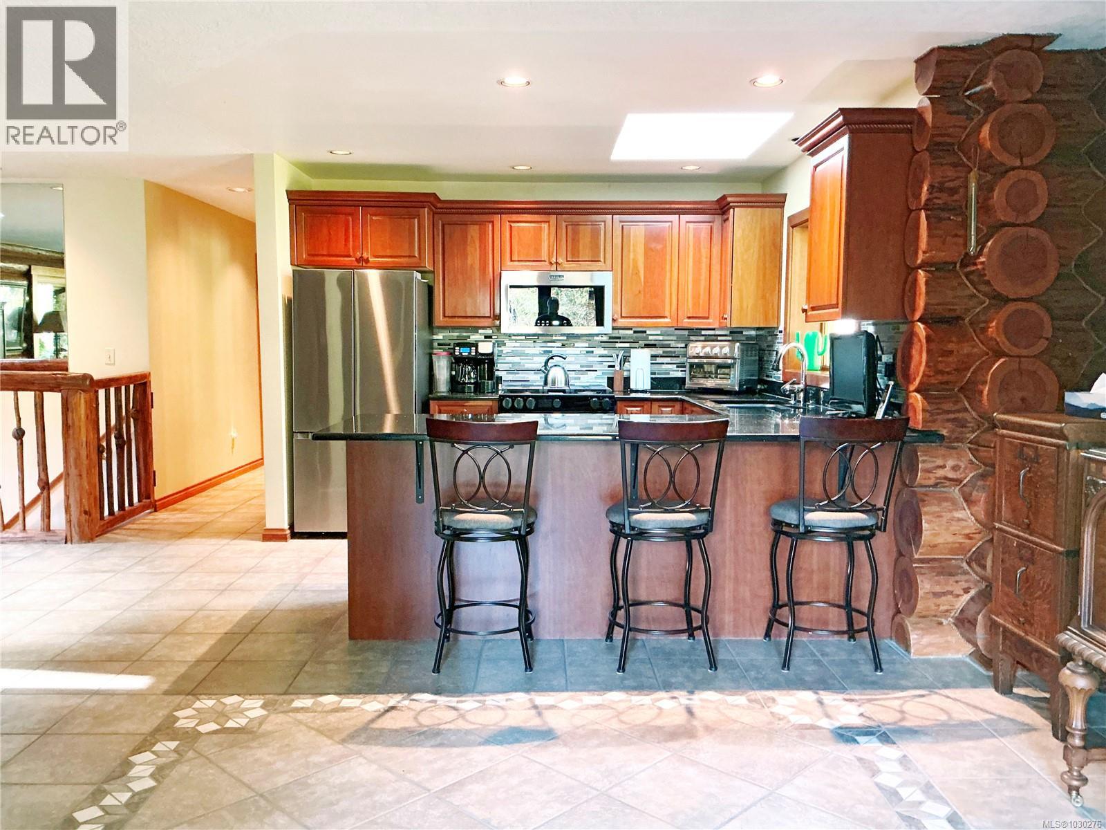 5230 Munn Rd, Highlands