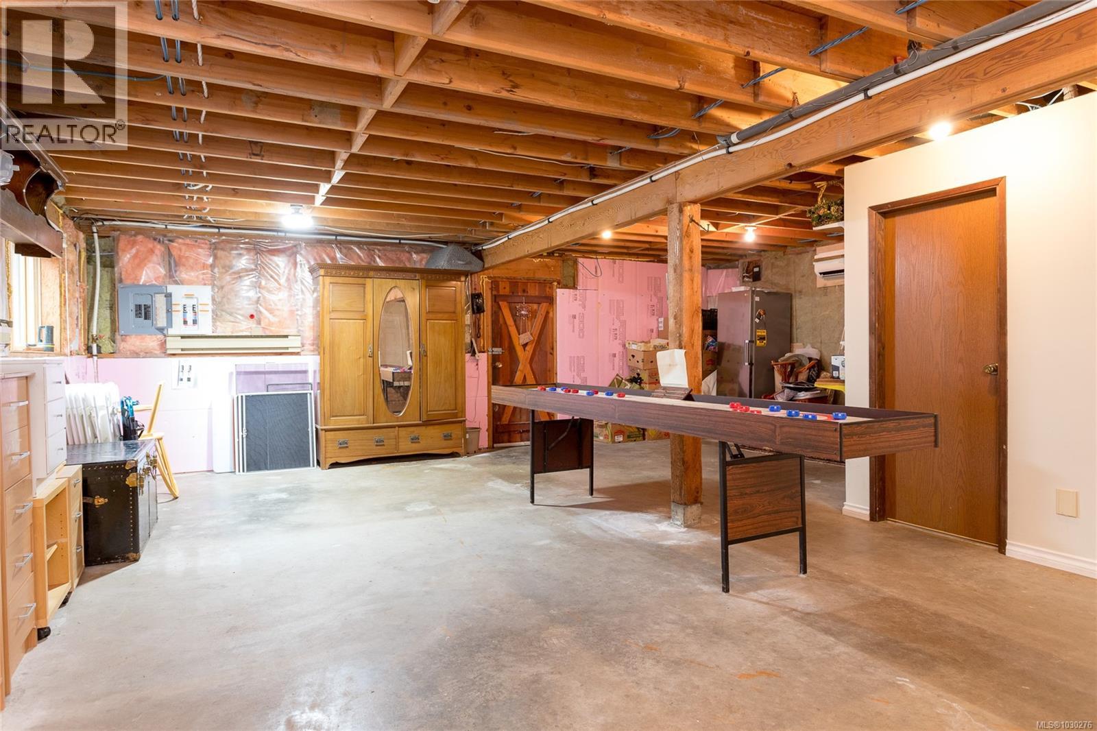 5230 Munn Rd, Highlands