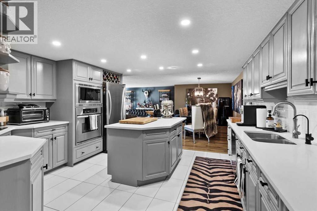 Single Family House for Sale in   Meredith Road NE Crescent Heights Calgary 