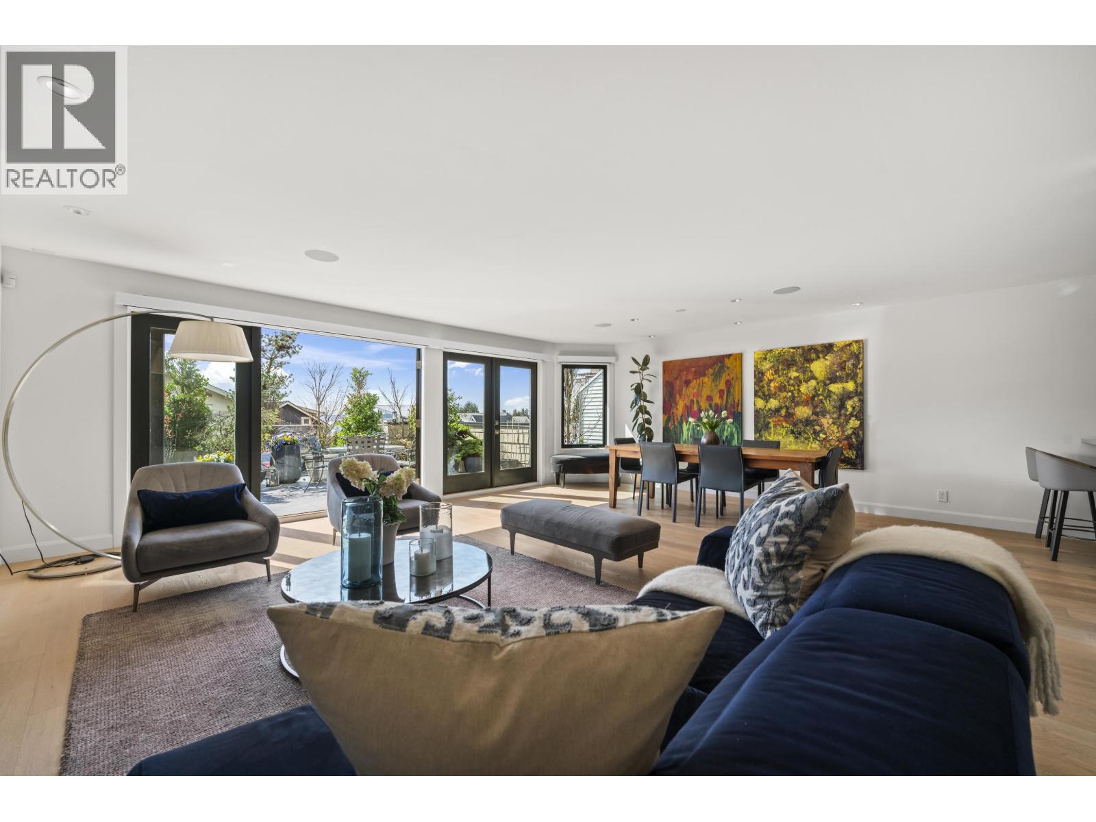 1230 ESQUIMALT AVENUE, West Vancouver