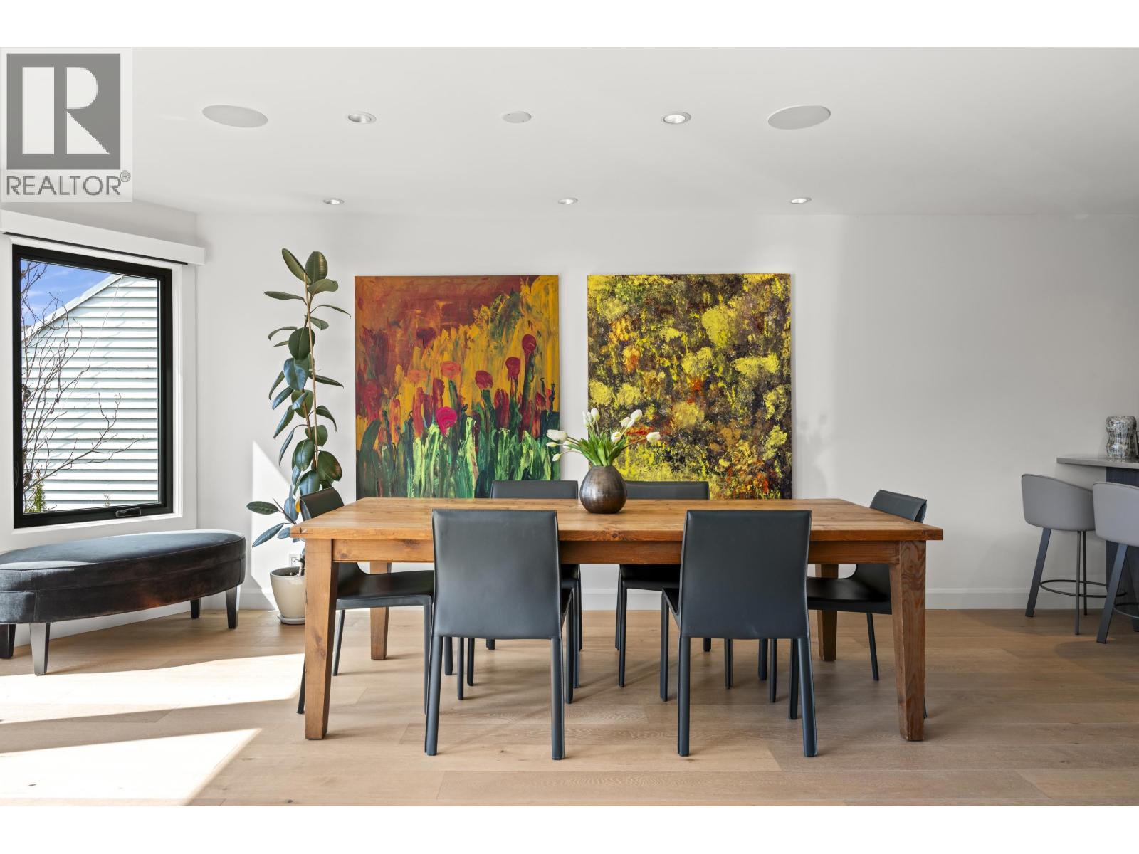 1230 ESQUIMALT AVENUE, West Vancouver