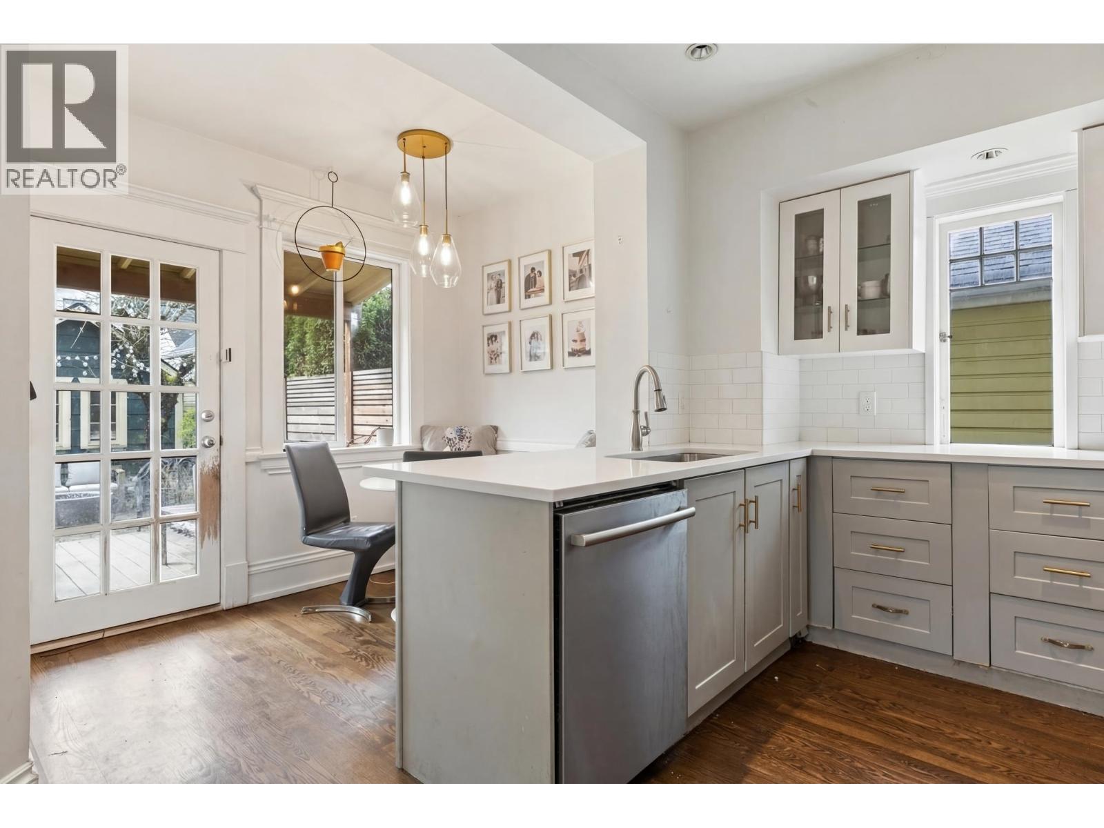 796 E 13TH AVENUE, Vancouver