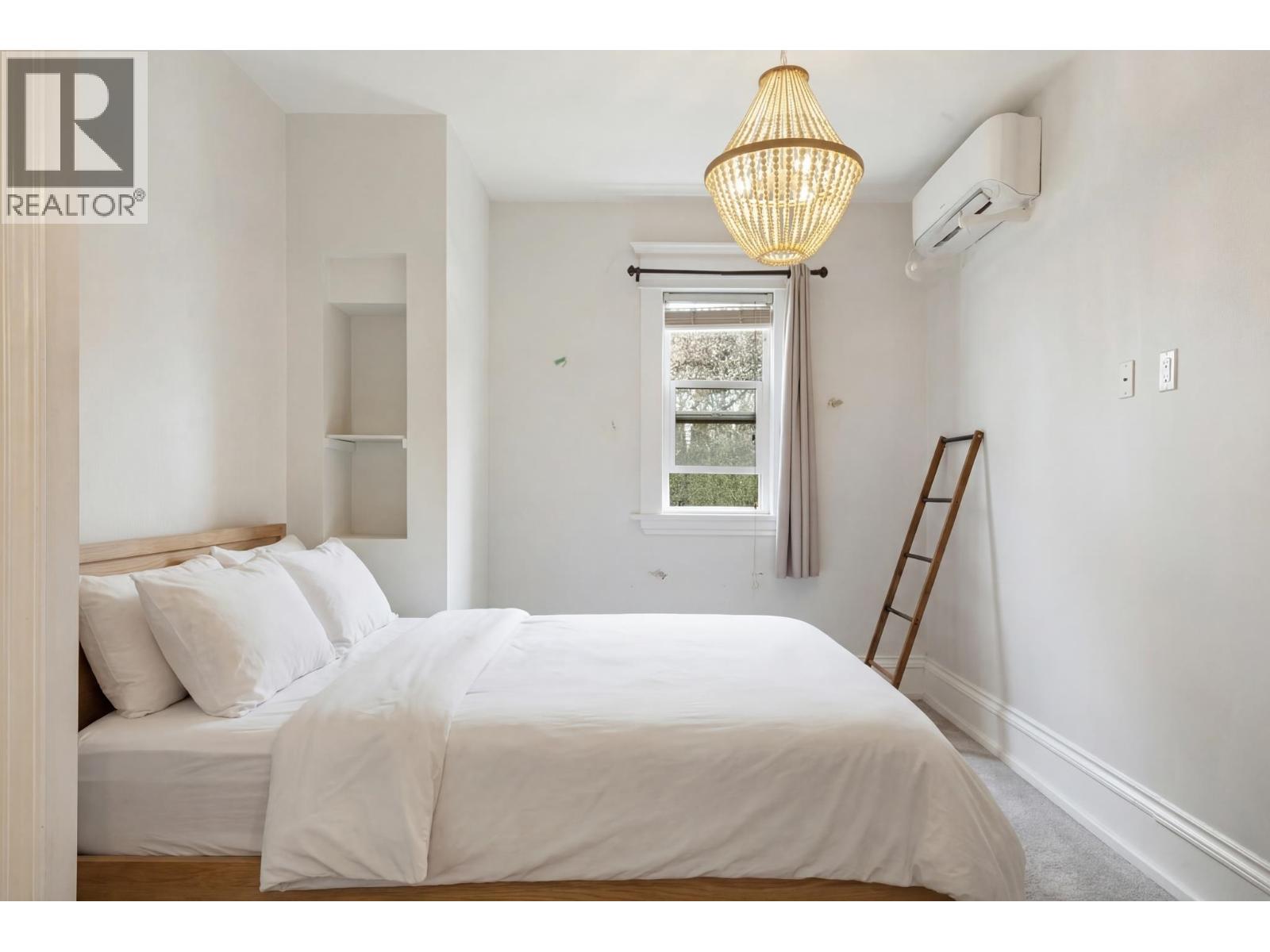 796 E 13TH AVENUE, Vancouver