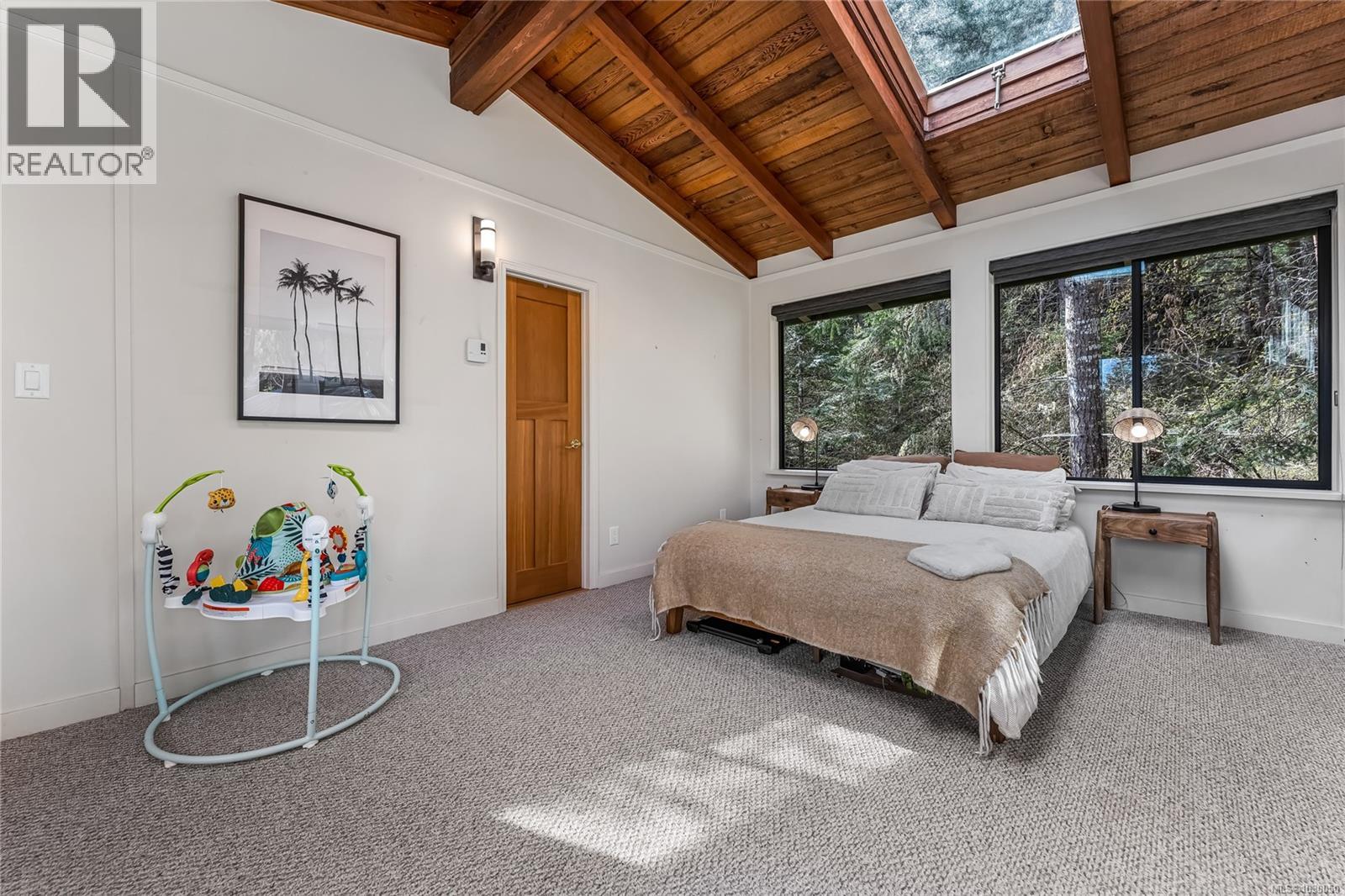 2083 North End Rd, Salt Spring