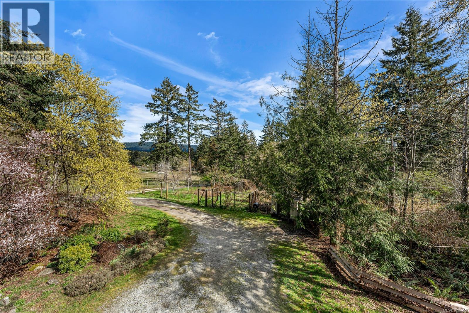2083 North End Rd, Salt Spring