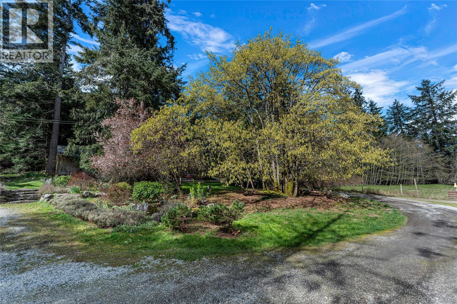 2083 North End Rd, Salt Spring