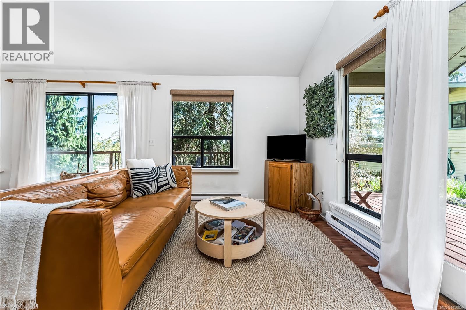 2083 North End Rd, Salt Spring