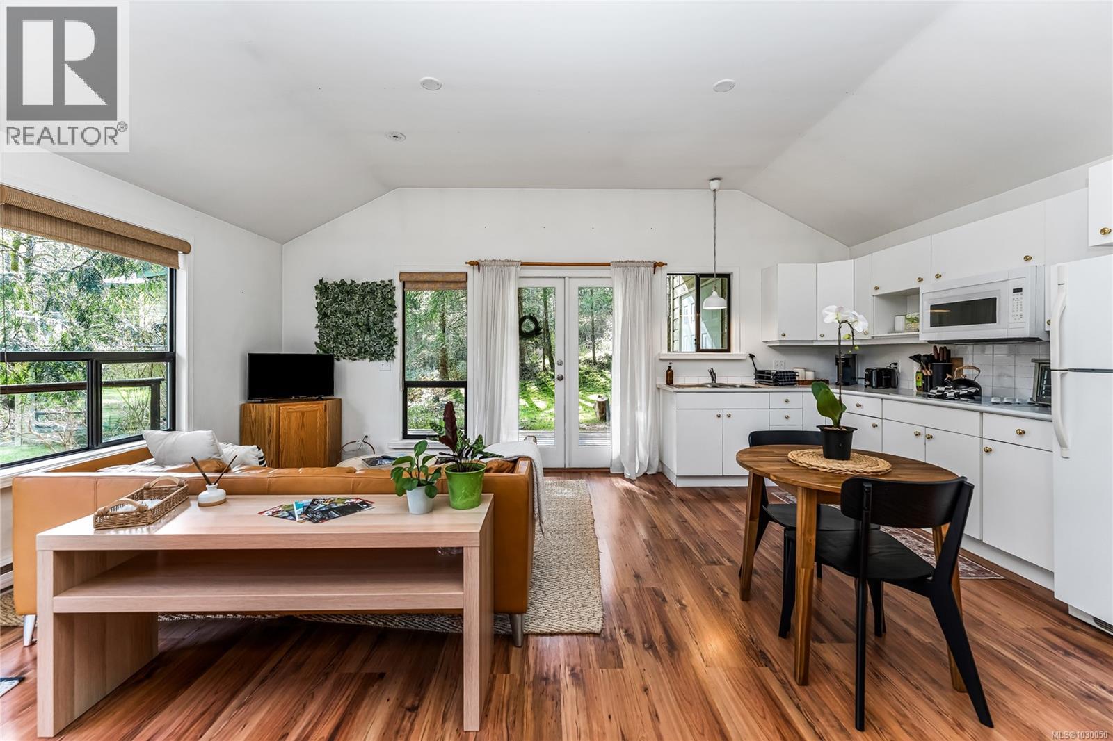 2083 North End Rd, Salt Spring