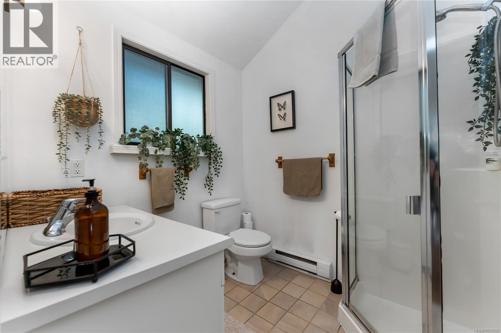 2083 North End Rd, Salt Spring