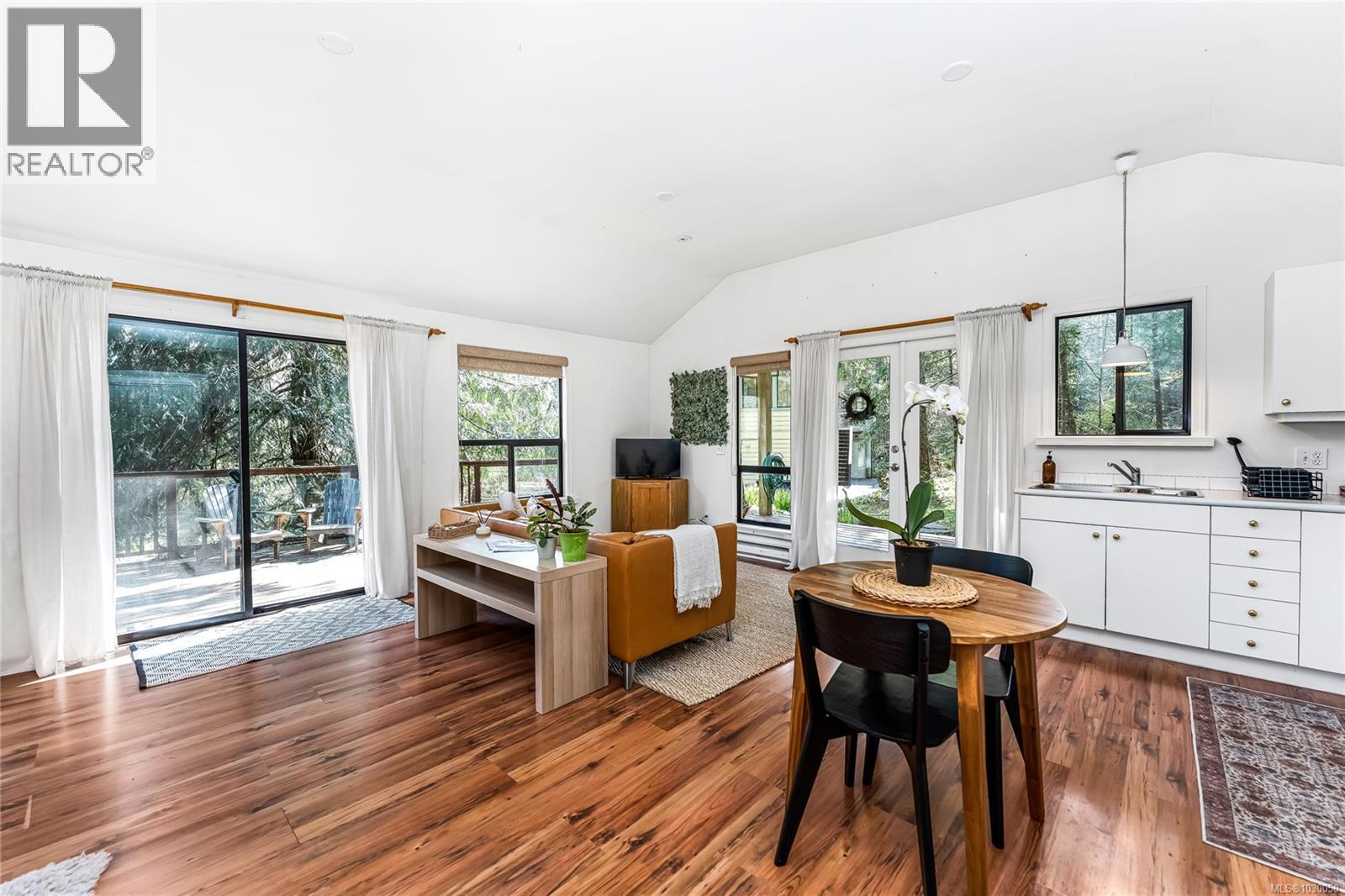 2083 North End Rd, Salt Spring