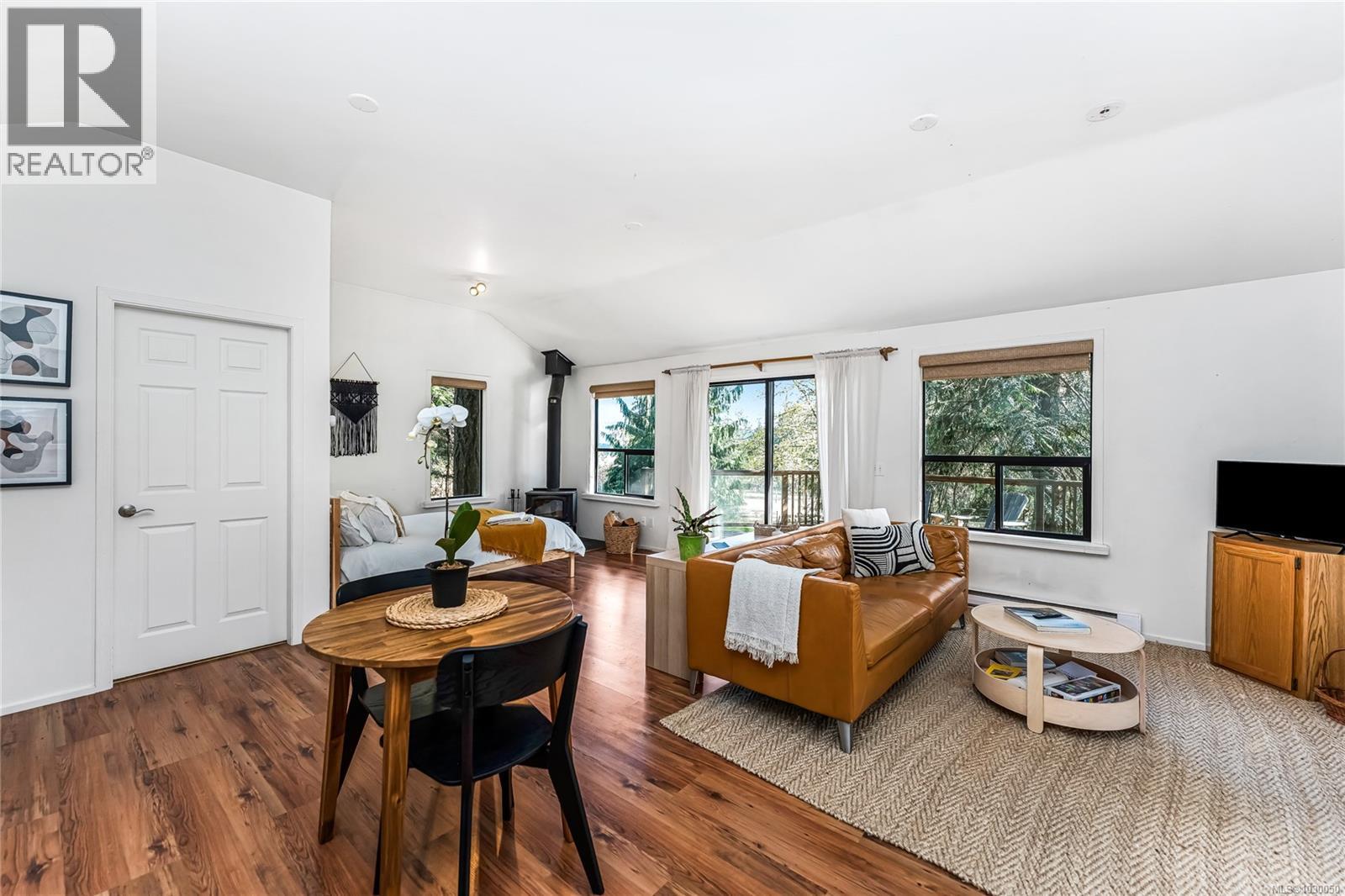 2083 North End Rd, Salt Spring