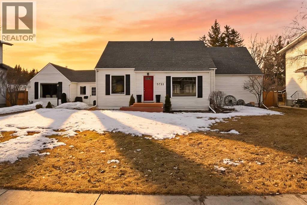 3722 44 Avenue, Red Deer, Alberta