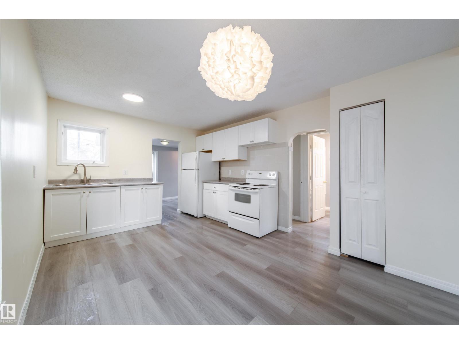11912 77 ST NW - 13