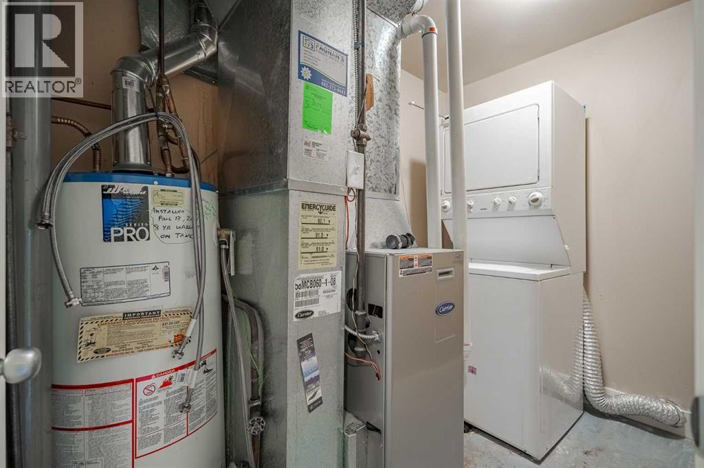 Single Family House Bi-level for Sale in    Avenue NW Bowness Calgary 