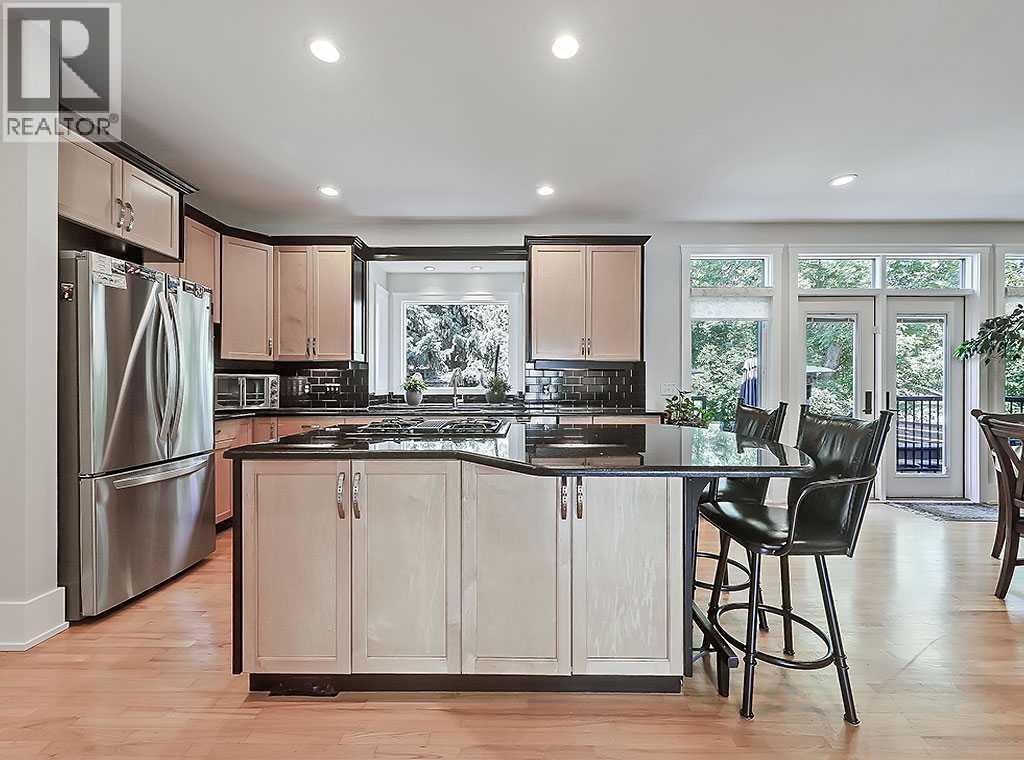 Single Family House for Sale in   Avenue SW Elboya Calgary 