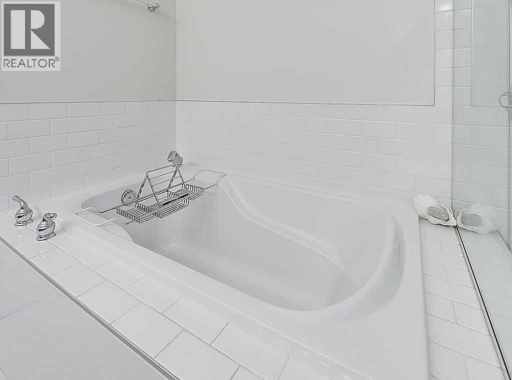 Single Family House for Sale in   Avenue SW Elboya Calgary 