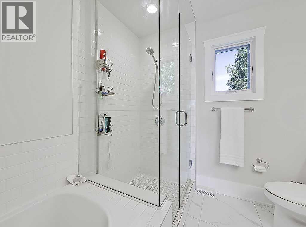 Single Family House for Sale in   Avenue SW Elboya Calgary 