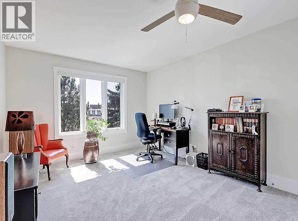 Single Family House for Sale in   Avenue SW Elboya Calgary 