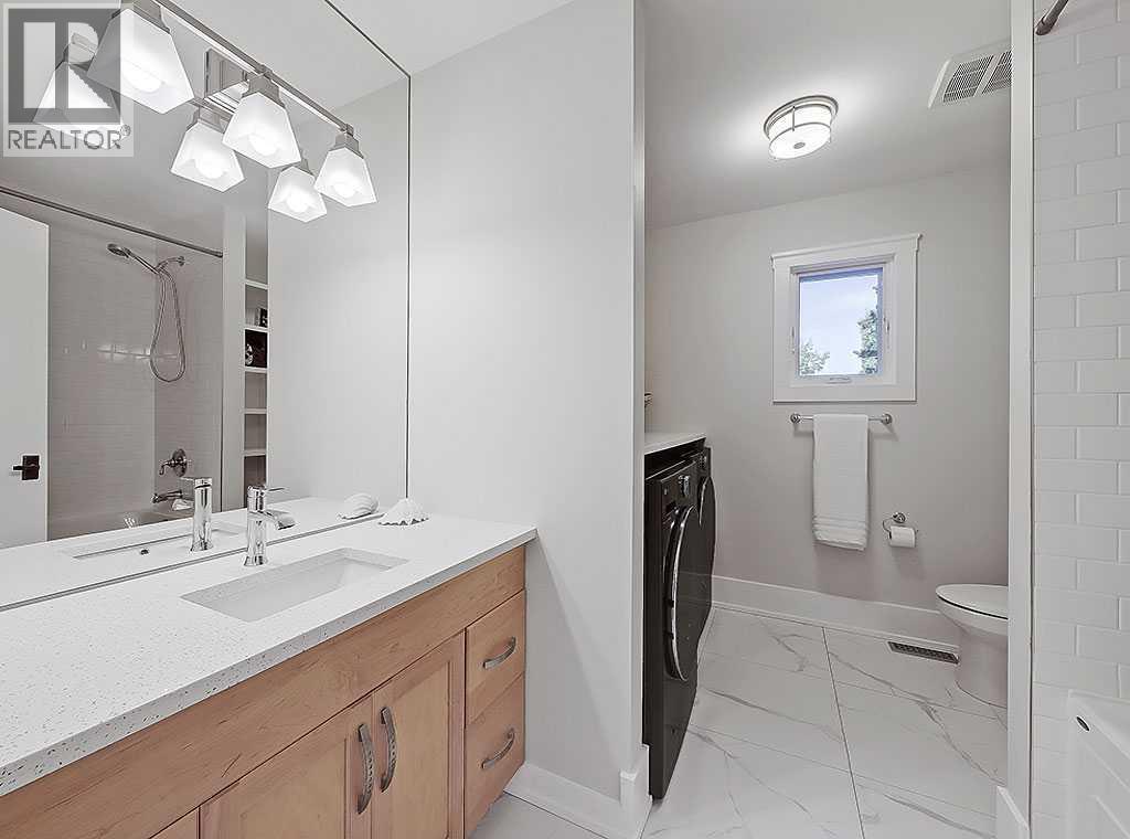 Single Family House for Sale in   Avenue SW Elboya Calgary 