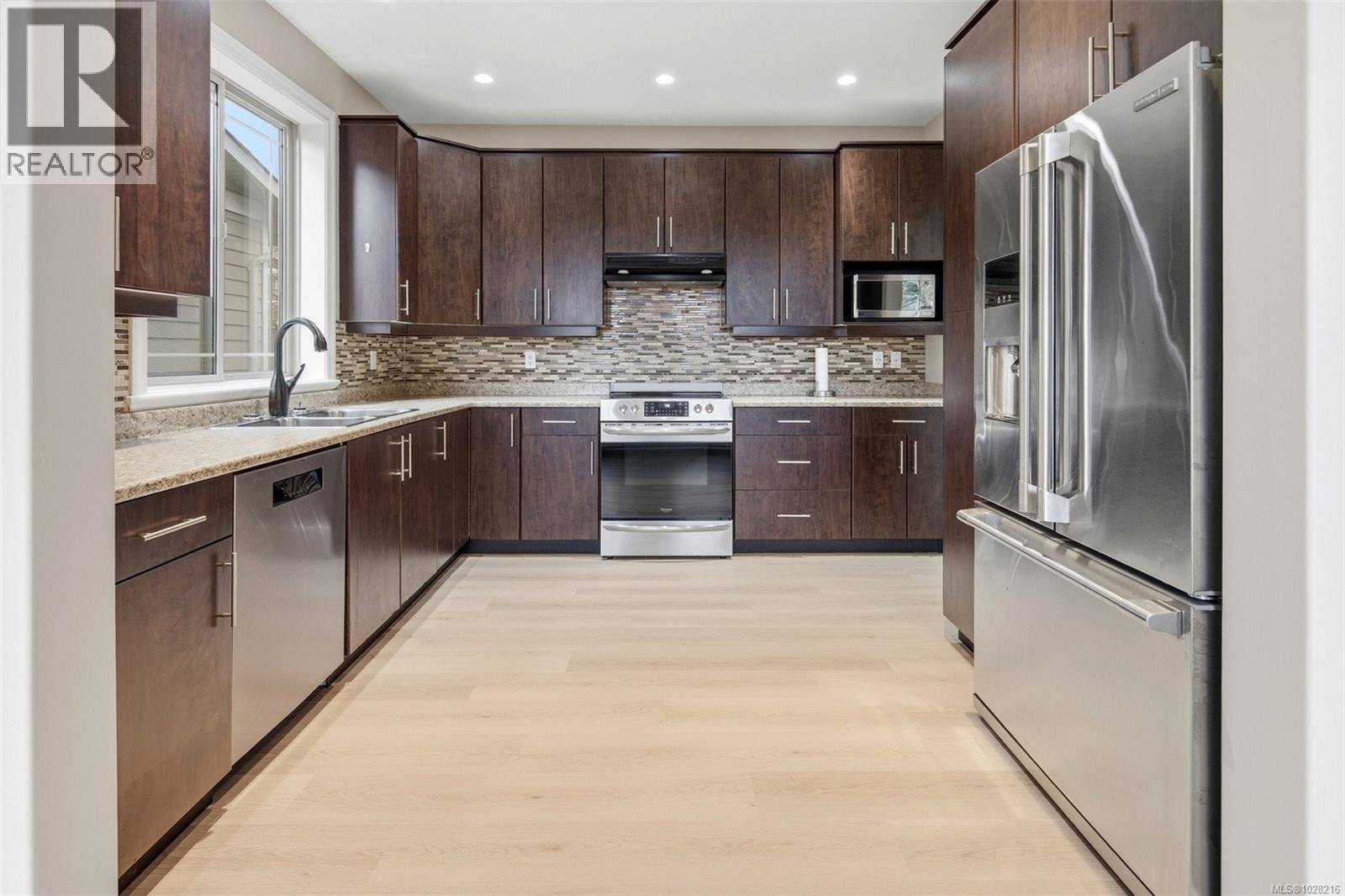 113 6591 Arranwood Drive, Sooke