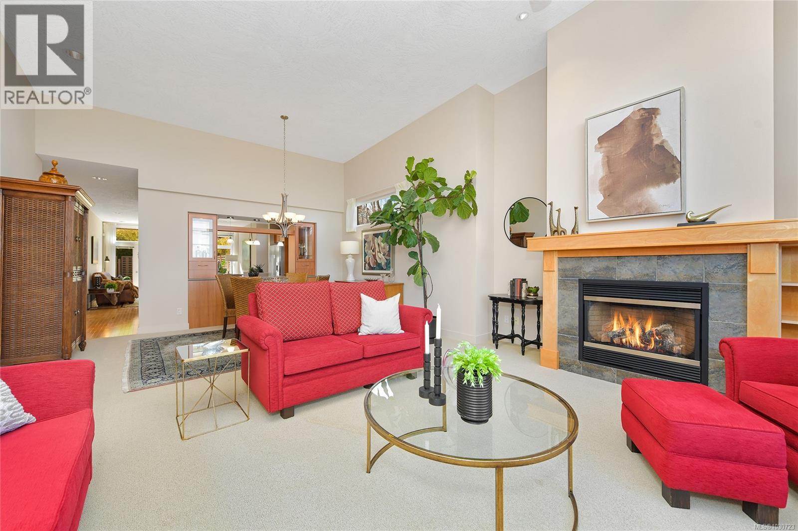 5392 Sayward Hill Cres, Saanich
