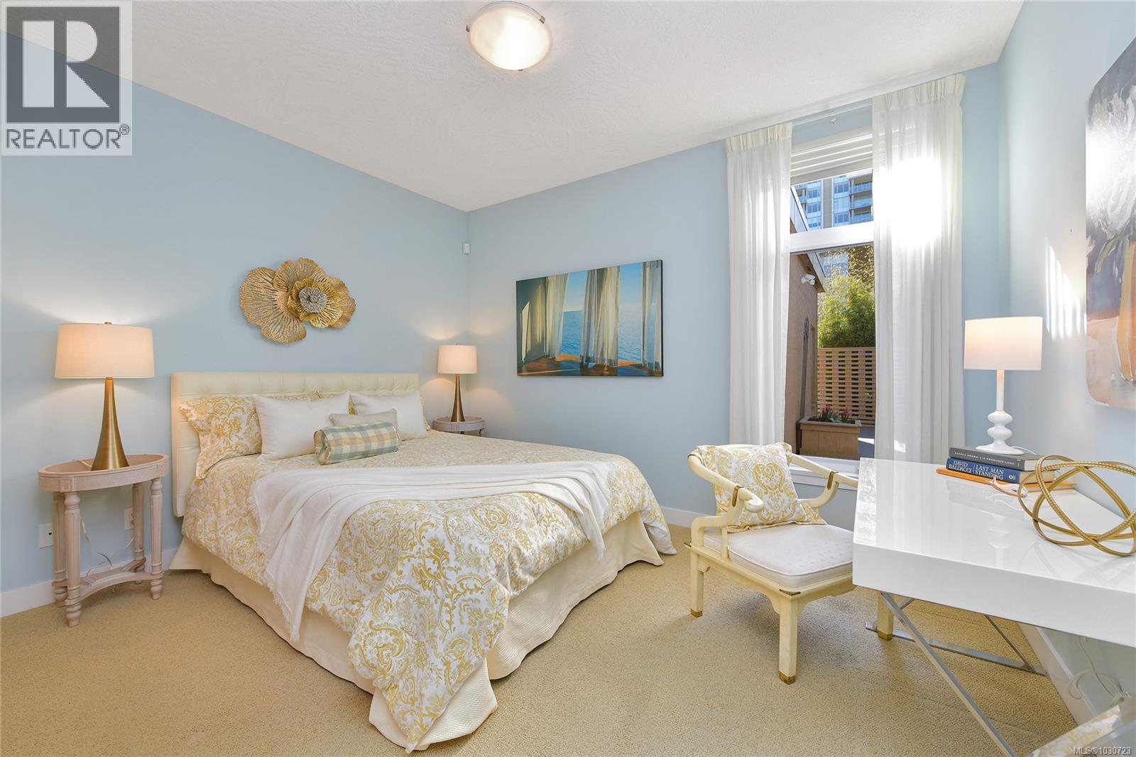 5392 Sayward Hill Cres, Saanich