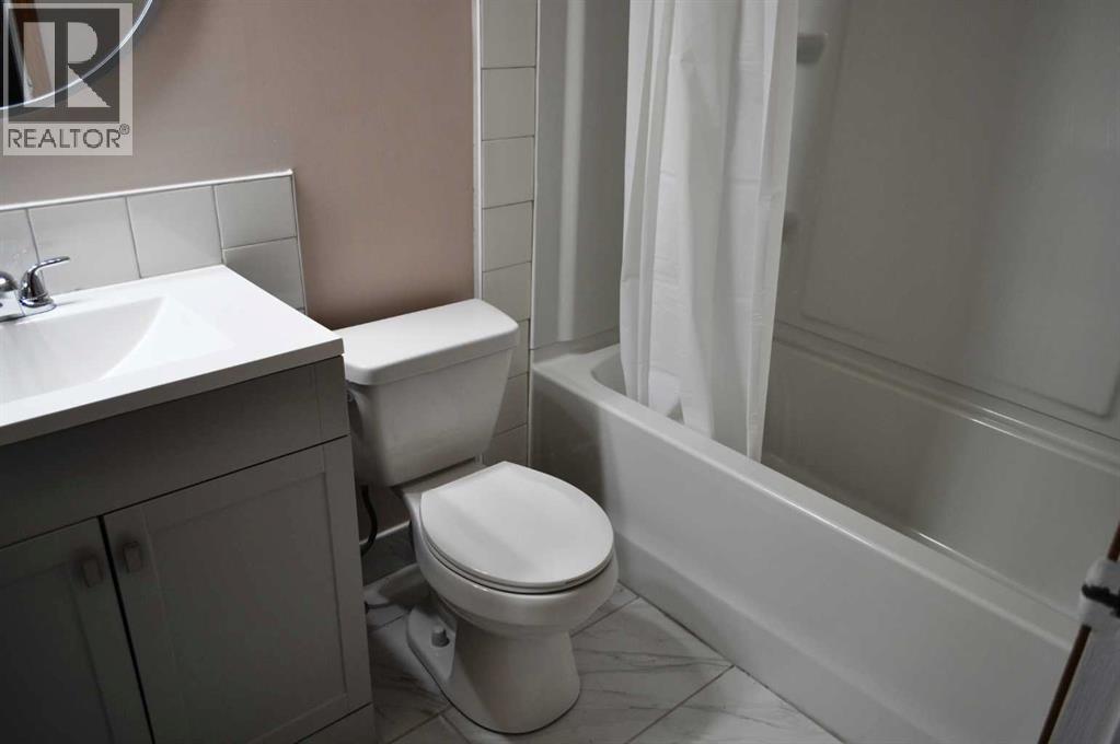 Single Family House for Sale in  Woodside Circle SW Woodlands Calgary 