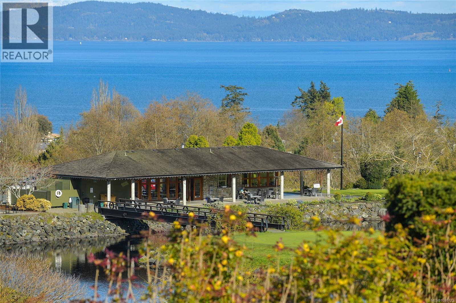 5392 Sayward Hill Cres, Saanich