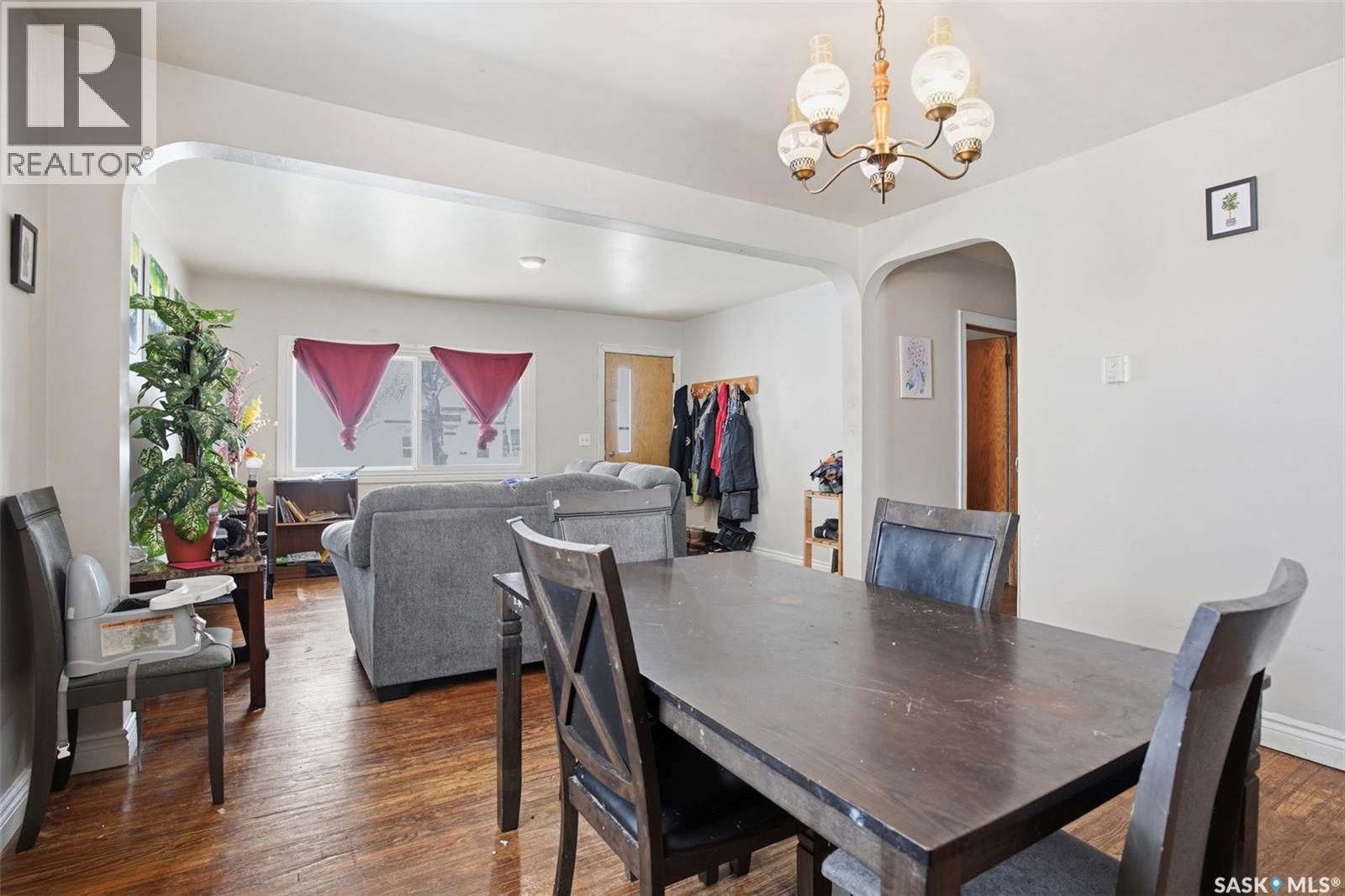 Single Family House Raised bungalow for Sale in  B AVENUE N Saskatoon 