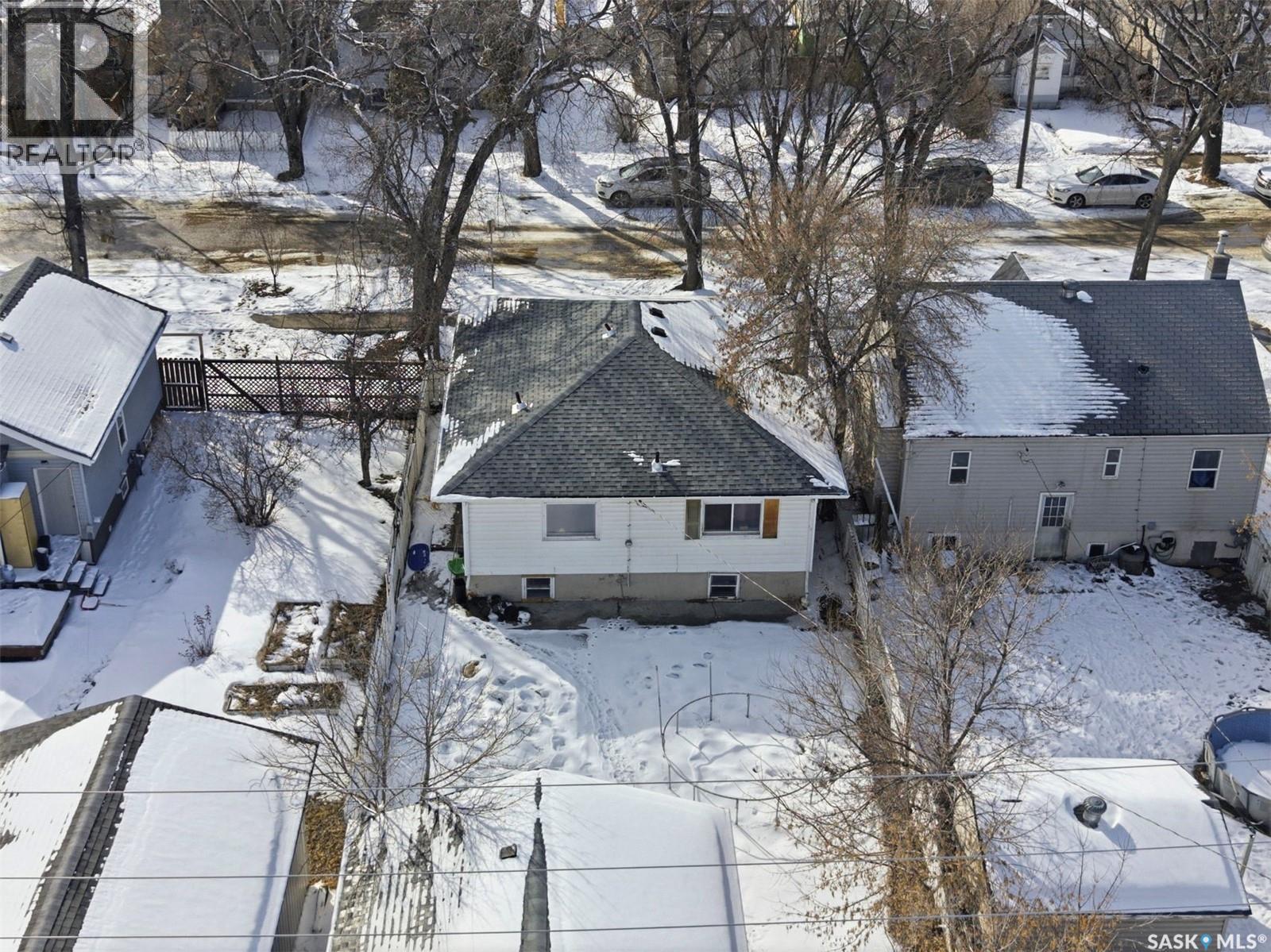 Single Family House Raised bungalow for Sale in  B AVENUE N Saskatoon 