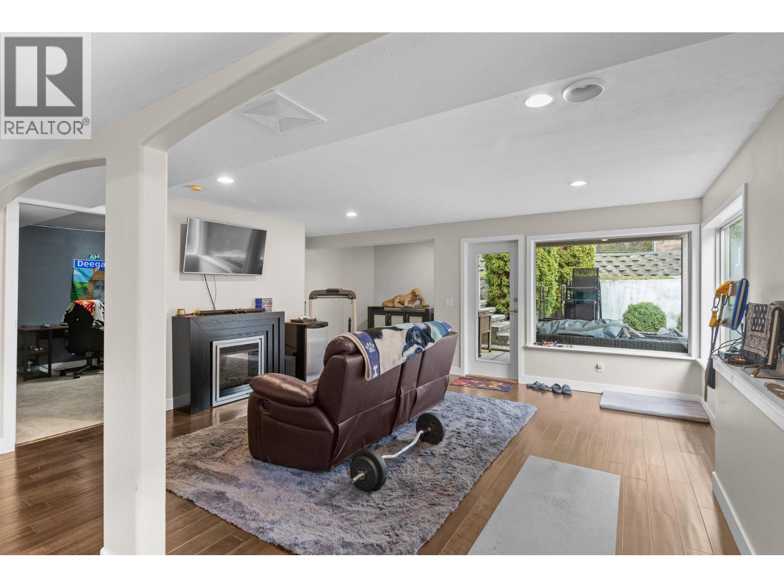 908 WESTVIEW WAY - 25