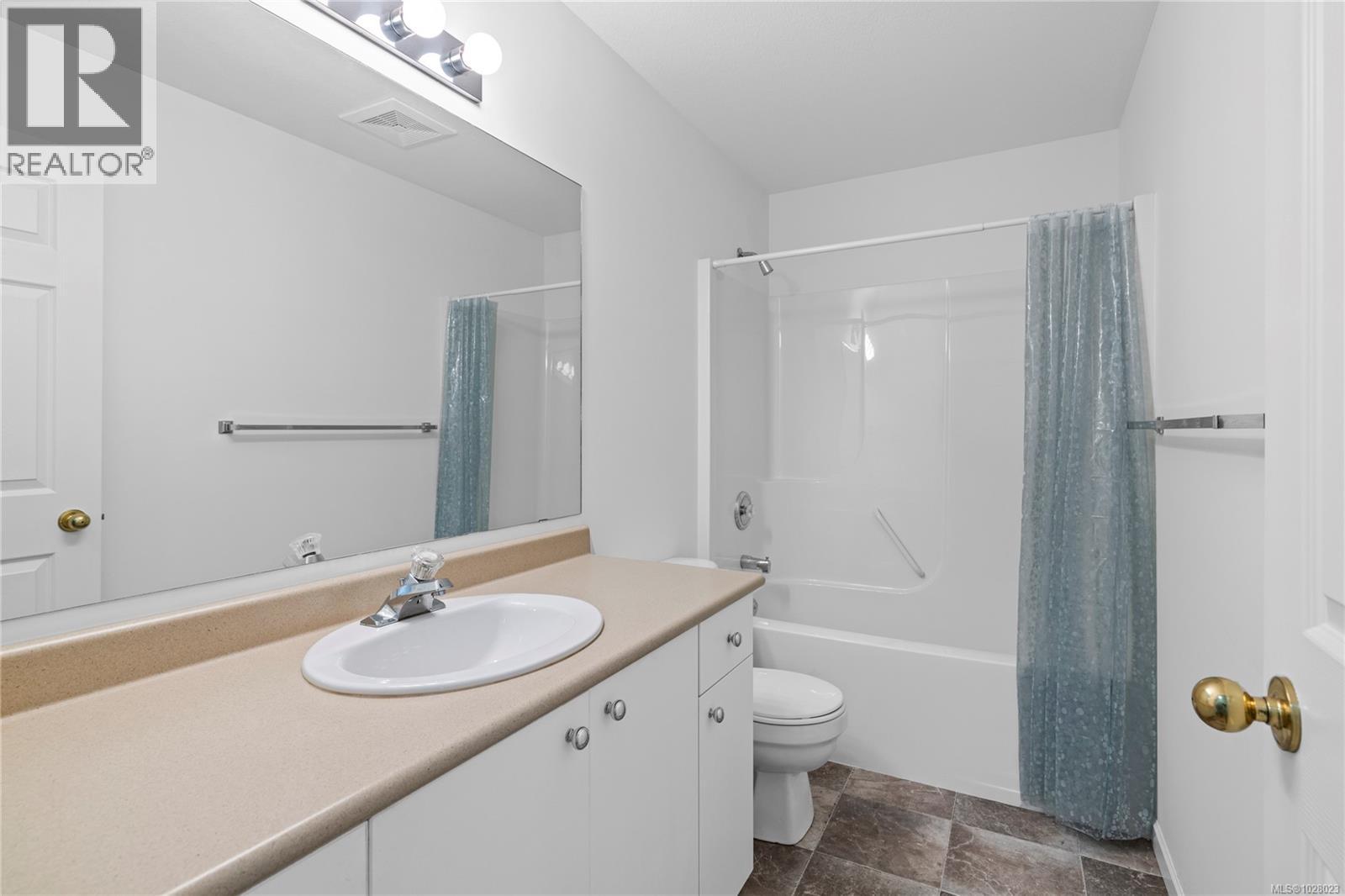 A 6144 McGirr Rd, Nanaimo