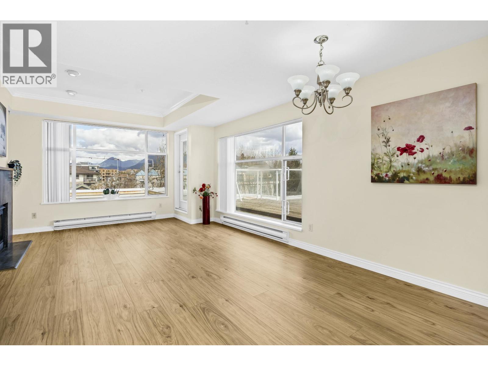 404 2340 HAWTHORNE AVENUE, Port Coquitlam