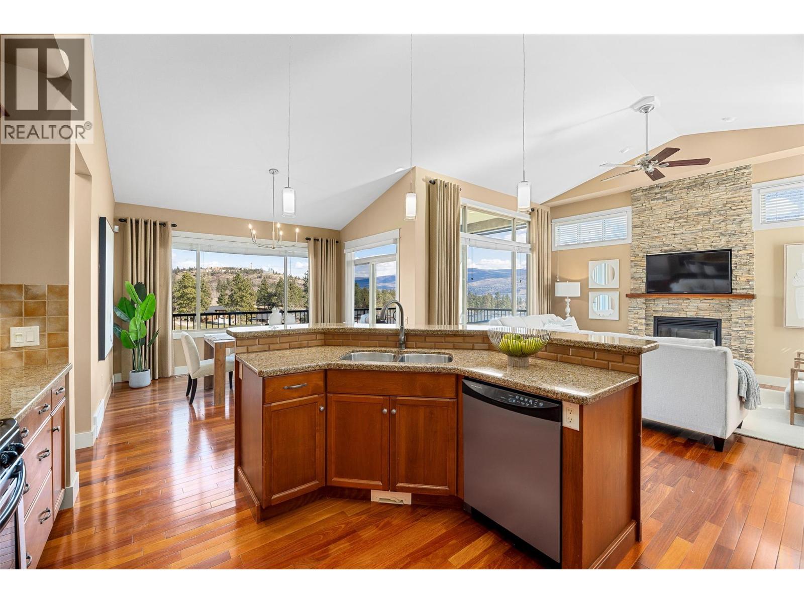  4124 Solana Place, Westbank