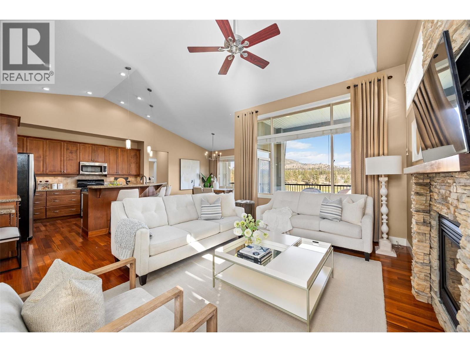  4124 Solana Place, Westbank