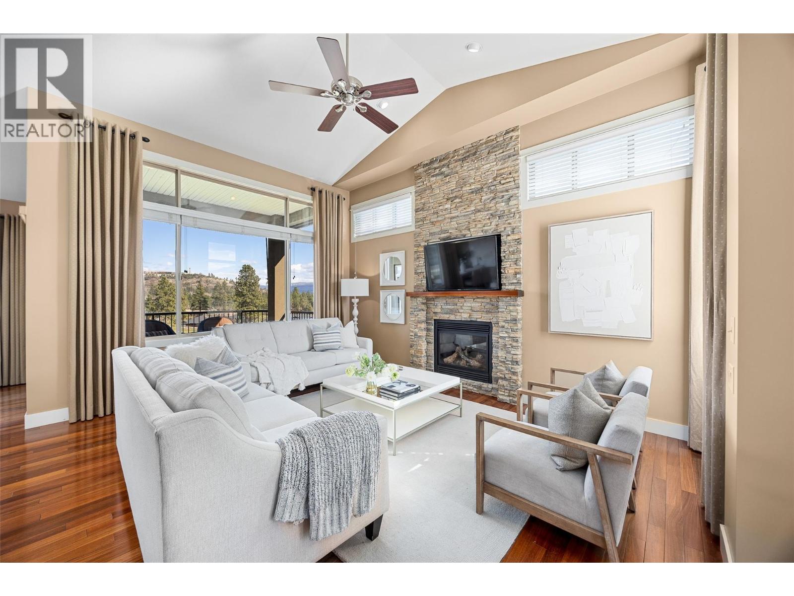  4124 Solana Place, Westbank