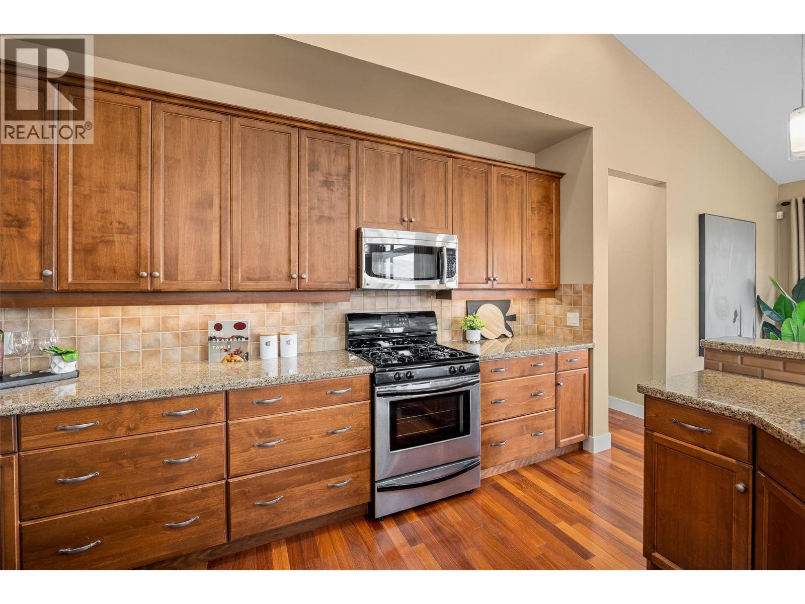  4124 Solana Place, Westbank