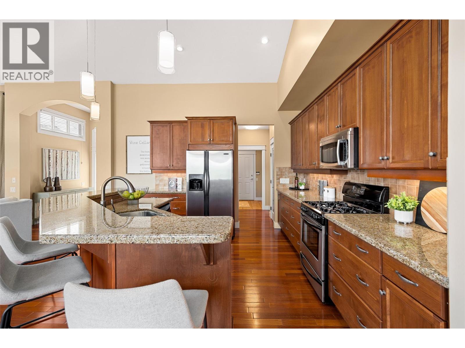  4124 Solana Place, Westbank