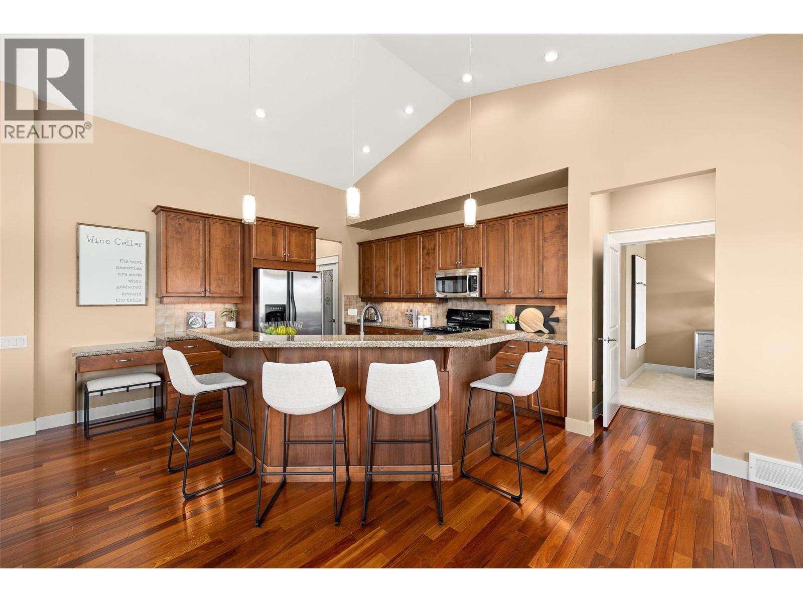  4124 Solana Place, Westbank