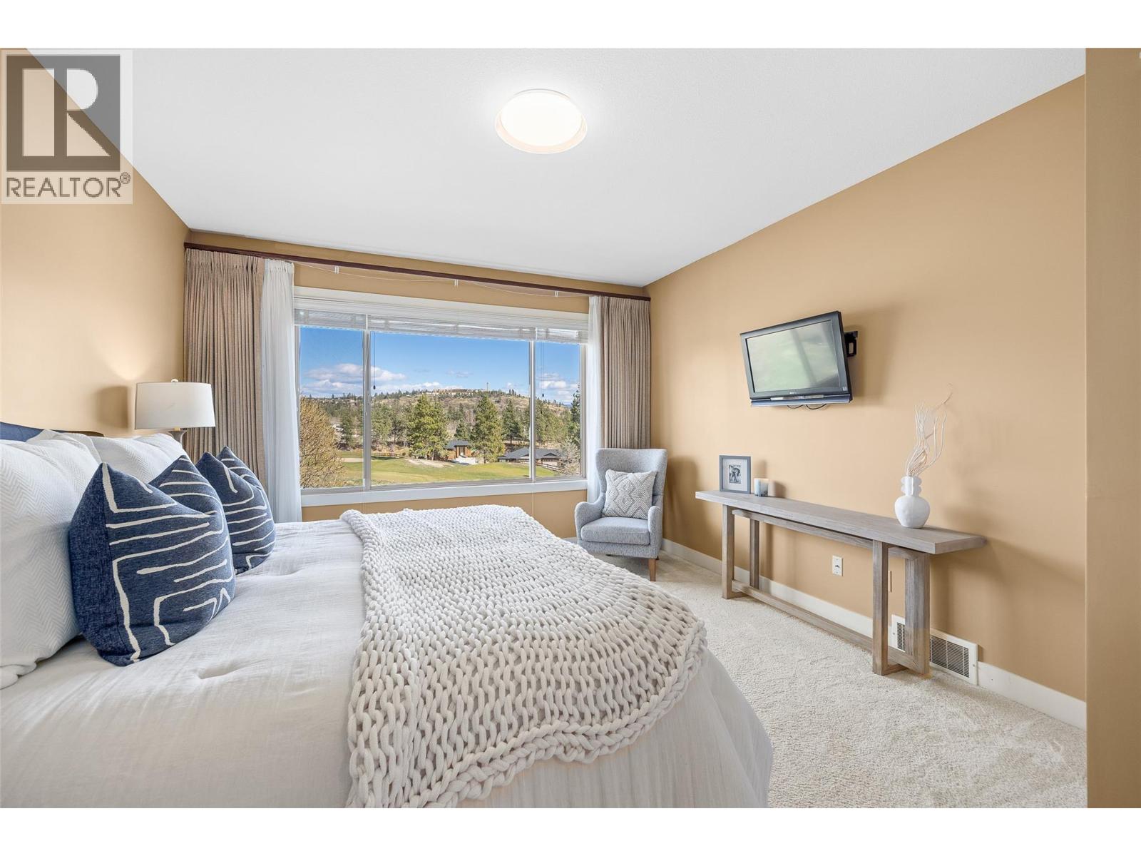  4124 Solana Place, Westbank