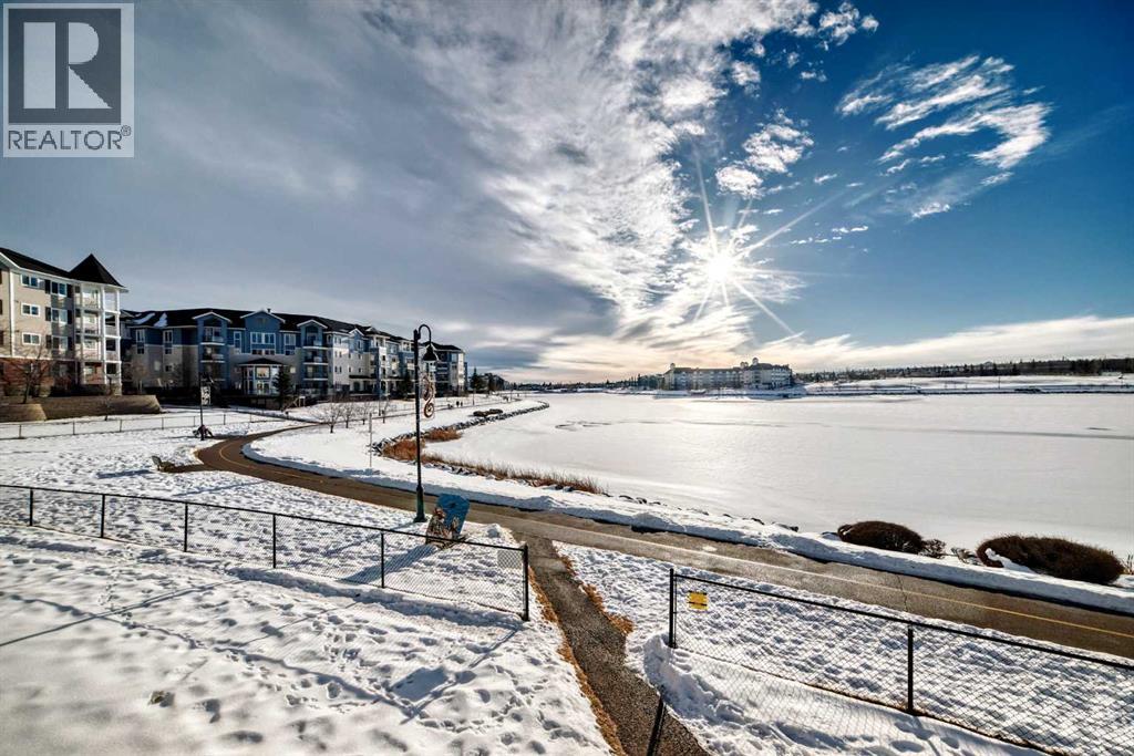 Single Family House for Sale in   COUNTRY VILLAGE Manor NE Country Hills Village Calgary 