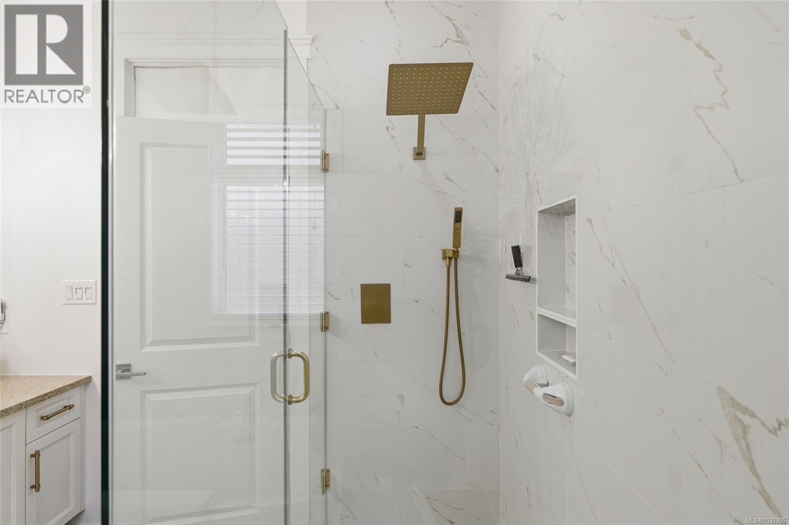 158 Skylark Ave, Parksville