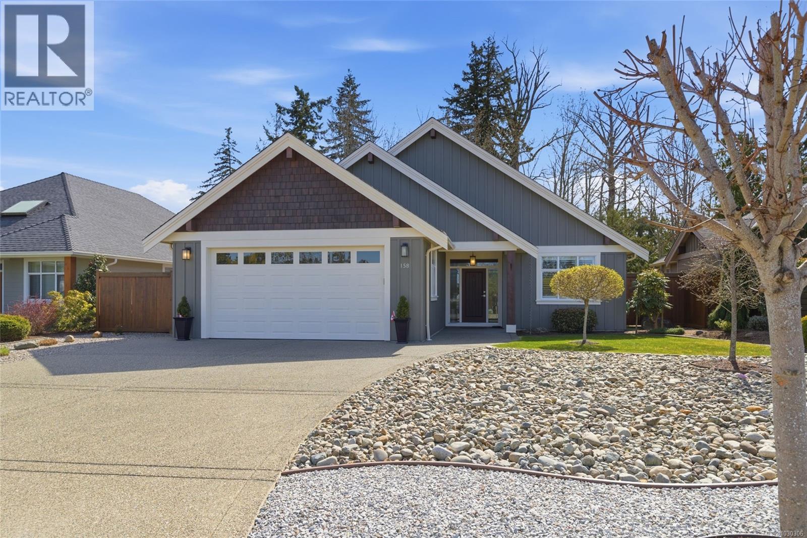 158 Skylark Ave, Parksville