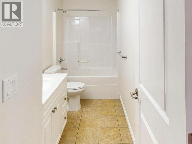 #22 4415 MANSON AVE - 4